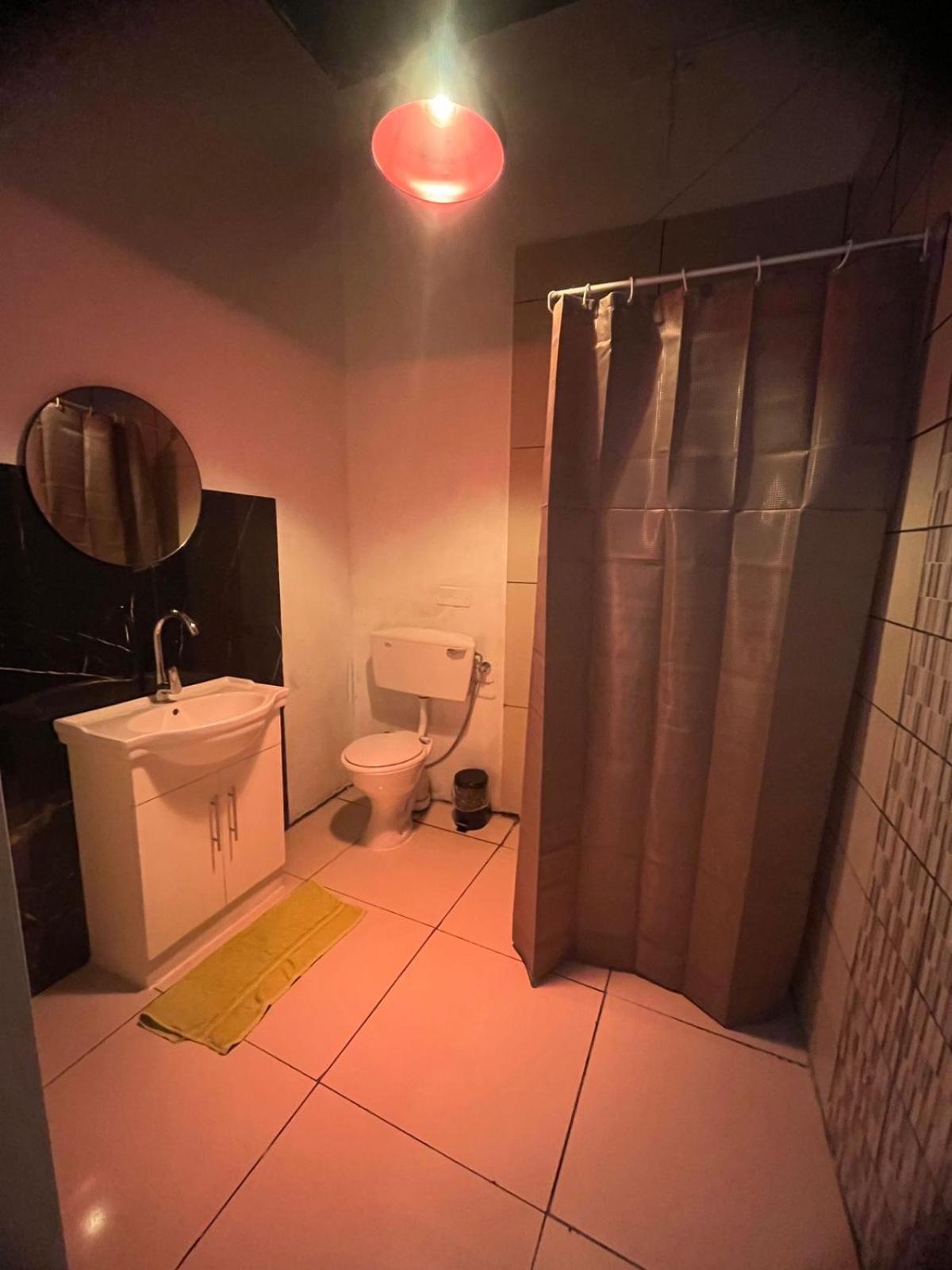 Sliema Air Conditioned Room With Ensuite Bathroom